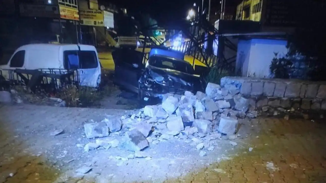 Kayseri'de Kanlı Takip: Seyir Halindeki Otomobile Kurşun Yağdı, Genç Kadın Hayatını Kaybetti
