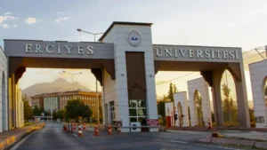 Erciyes Üniversitesi'nde Sosyal Tesisler İçin Kapsamlı Yenileme İhalesi Başlıyor