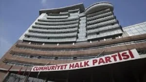 İstanbul Milletvekili Nimet Özdemir, Cumhuriyet Halk Partisi'nden İstifa Etti