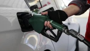 Küresel Enerji Piyasalarındaki Yumuşama Akaryakıt Fiyatlarına Yansıdı: Benzinde Yeni İndirim Rüzgarı
