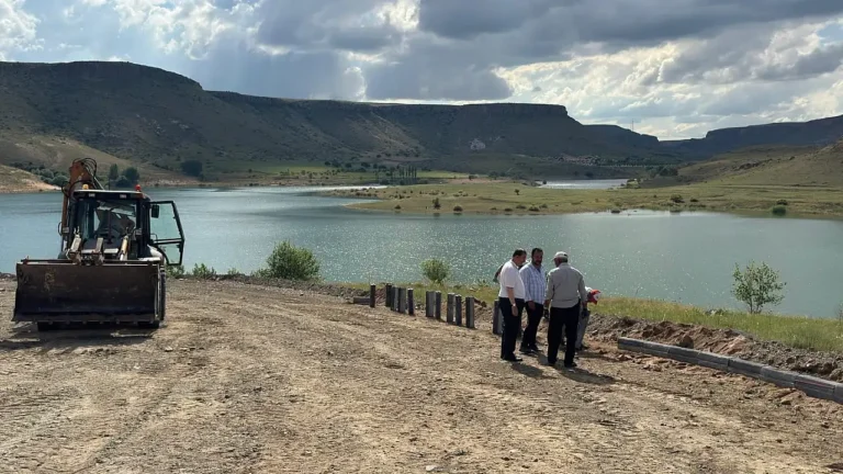Kayseri Yeşilhisar’da Akköy Barajı Mesire Alanı İnşaatı Başladı: Doğayla İç İçe Yeni Bir Yaşam Alanı