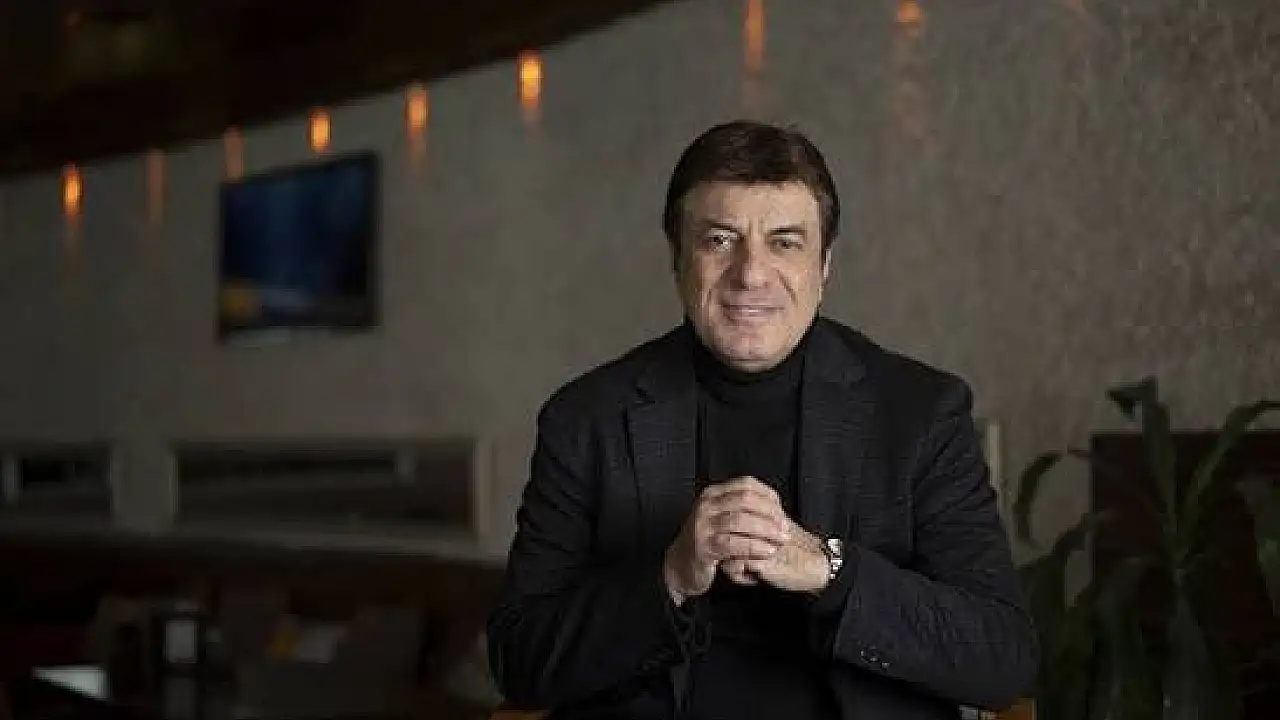 Fantezi Müziğin Efsanesi Coşkun Sabah, Kayseri'de Ücretsiz Konserle Hayranlarıyla Buluşuyor